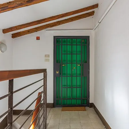 Guesthost - Con Vista *