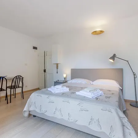 Con Vista Apartment *