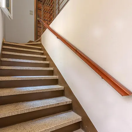 Guesthost - Con Vista Lägenhet