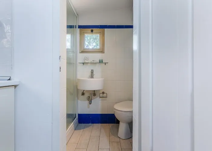 Guesthost - Con Vista アパート