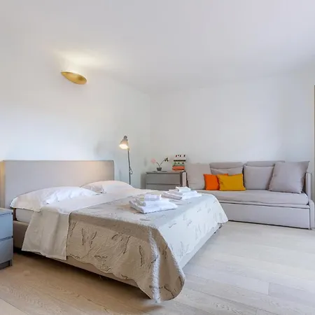 Apartman Con Vista *